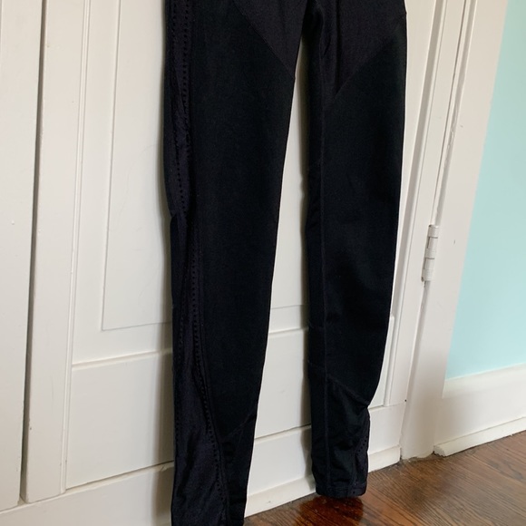 Fabletics Black Shine Leggings with Detailing - Picture 4 of 7